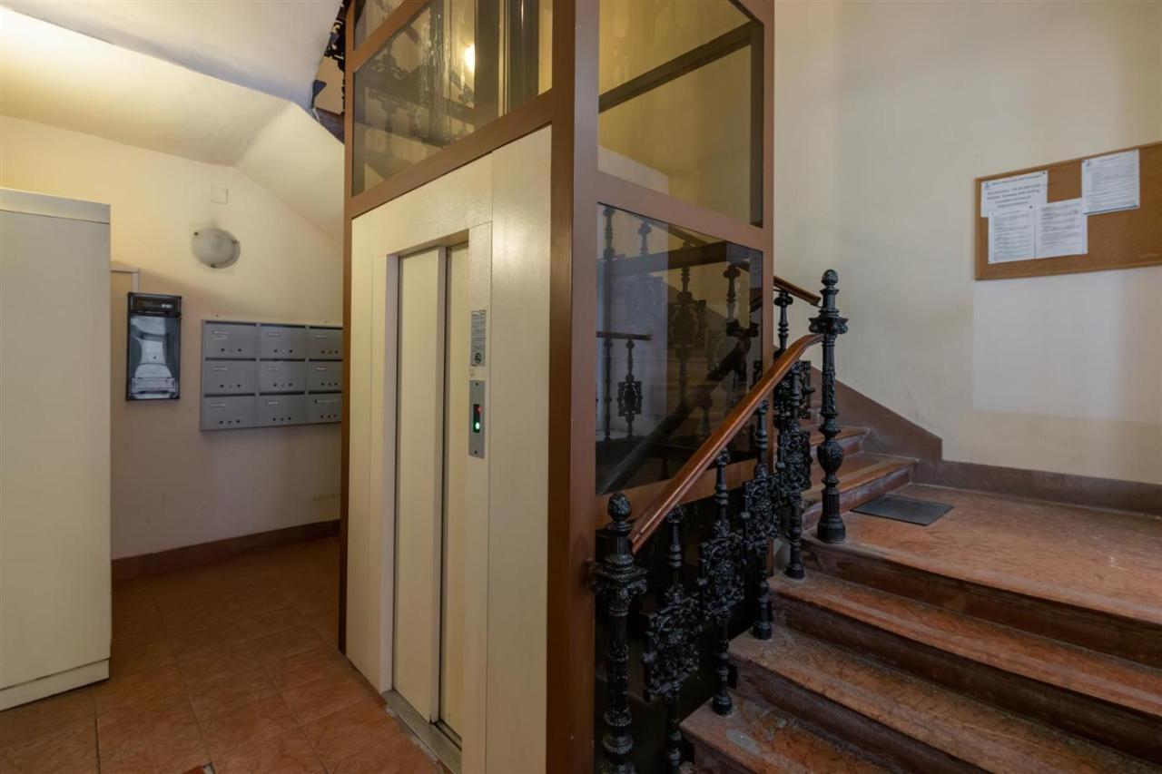 Timber Town Apartment Budapest Luaran gambar